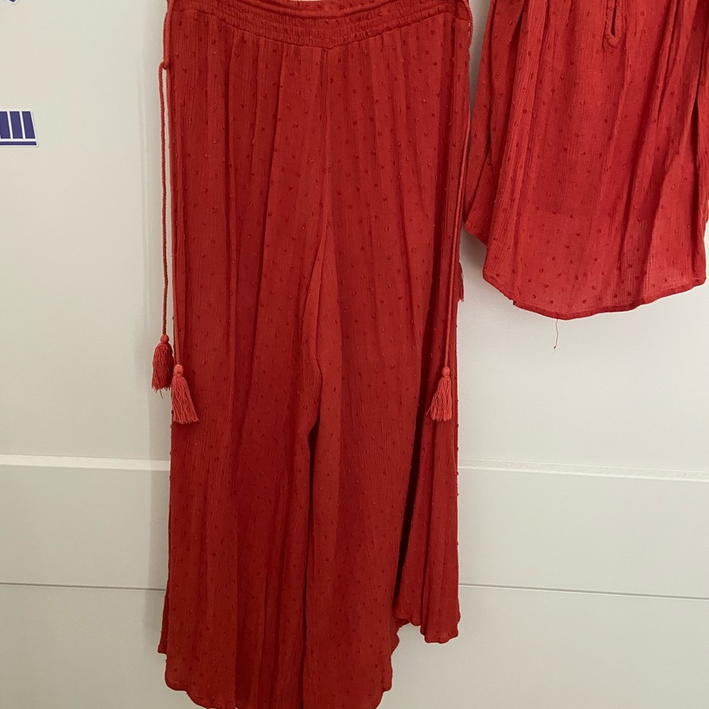 Forever 21 Set - Picture 3 of 7